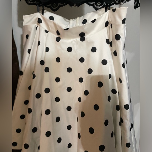 Black and White Polkadot Two Piece - Picture 3 of 5